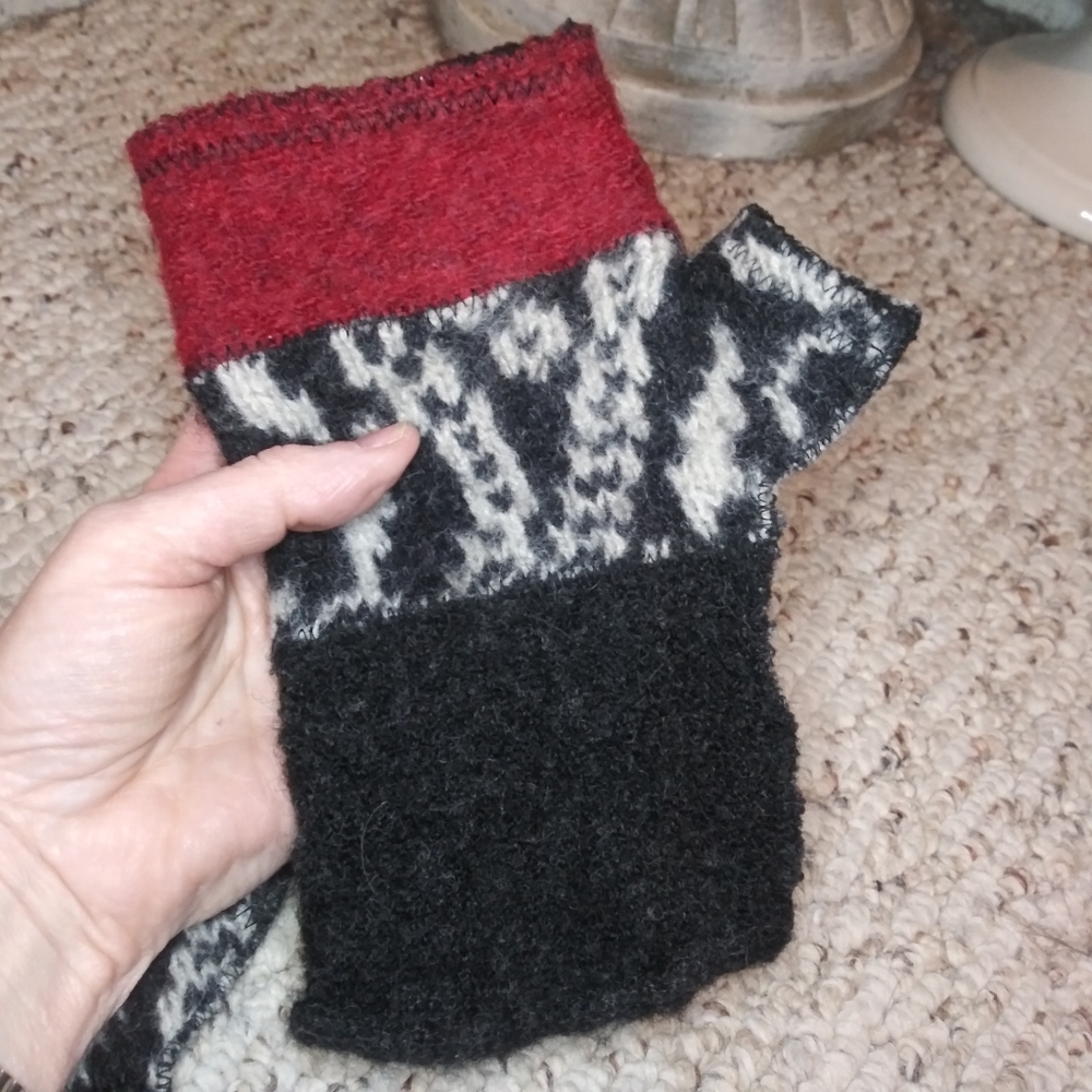 Tamara's Red Black/White Felted Sweater Fingerless Handmade Farmcore Gloves - Picture 7 of 8